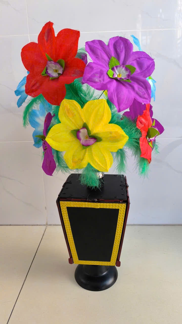 Đèn ngủ thành chậu bông